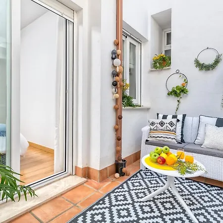 Apartment Homely Cristo Deluxe