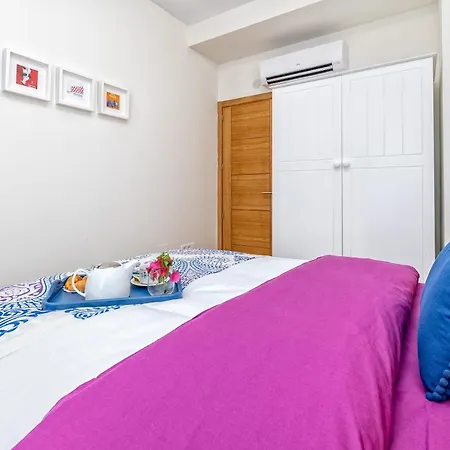 Apartment Homely Cristo Deluxe *