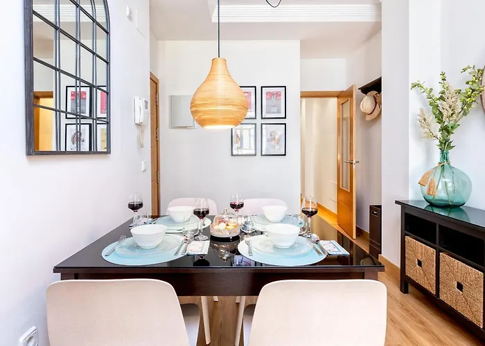 Homely Cristo Deluxe Апартаменты