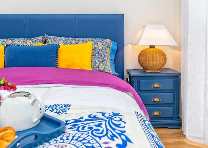 Homely Cristo Deluxe Апартаменты *