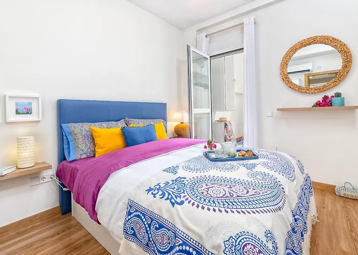 Homely Cristo Deluxe Апартаменты